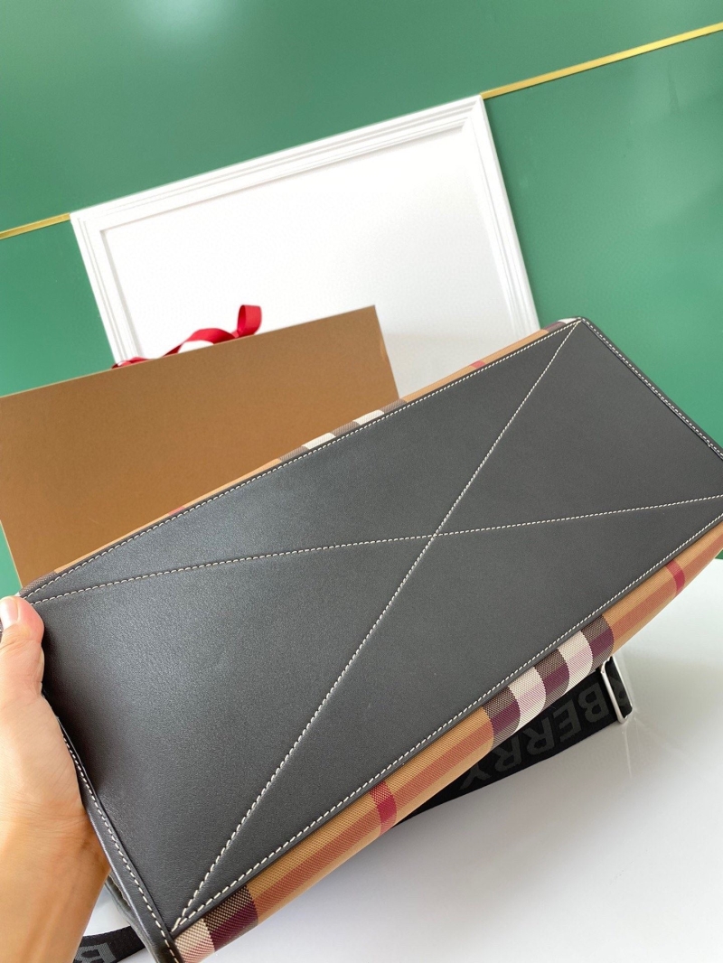 Bv*b*rry shopping bags